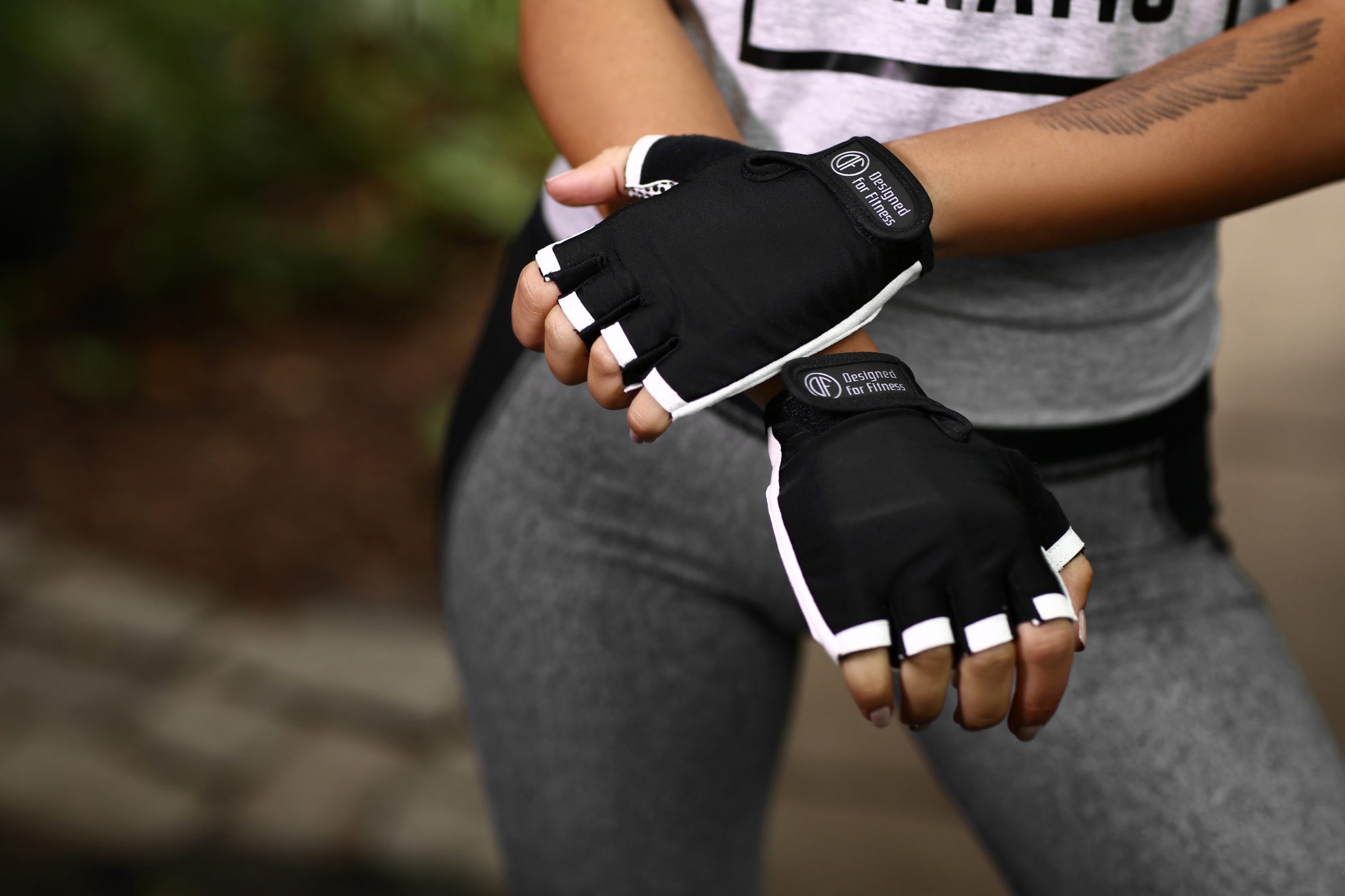 Спортивные перчатки Black N White