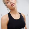Спортивный бюстгальтер с надписью Weekday